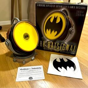 DC Batman Bat Signal Official Prop Replica 2001 1/5000 in box